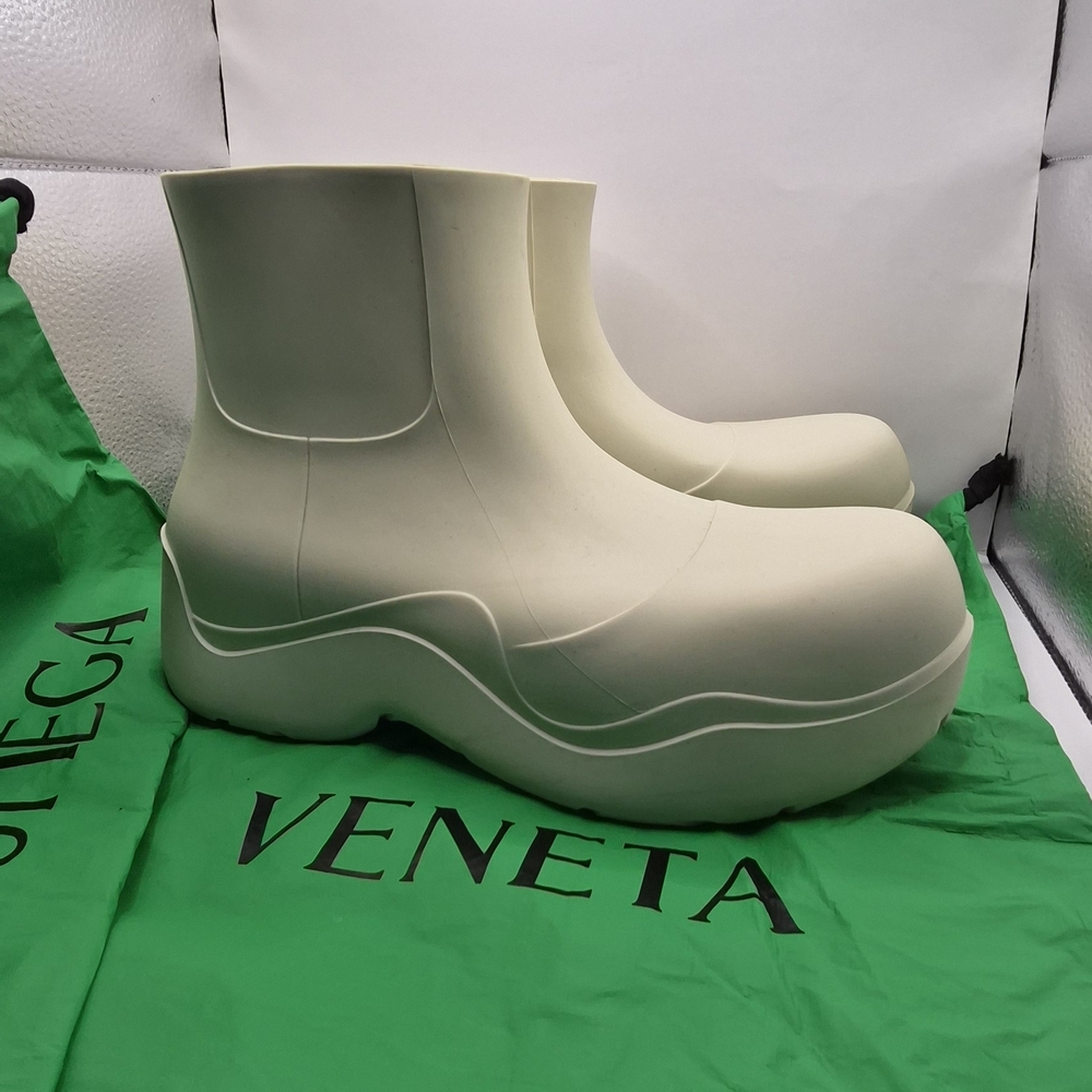 Bottega Veneta Cream Ankle Boots
